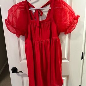 Red entry dress puff sleeve